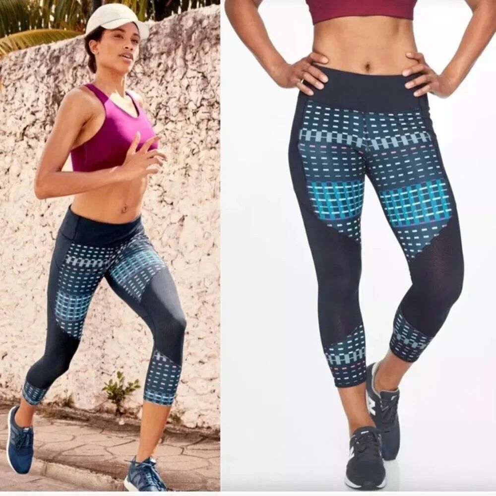 Athleta Timeless Contender Leggings Size Small (h1)